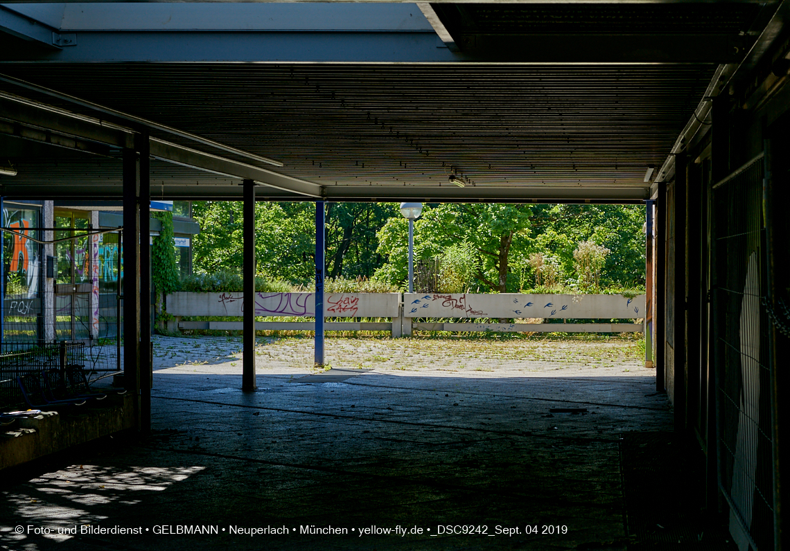 04.09.2019 - Einkaufs- und Wohnzentrum Quiddestraße in Neuperlach